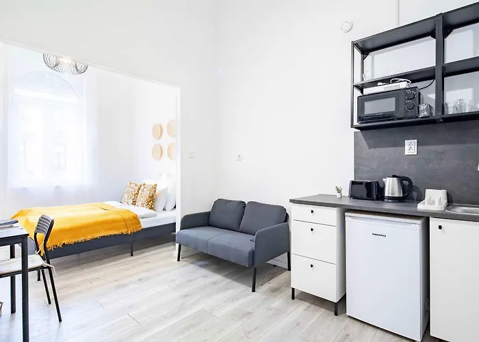 - Comfy - Comfy Sleep Apartment *